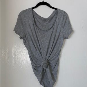 Light grey t shirt!